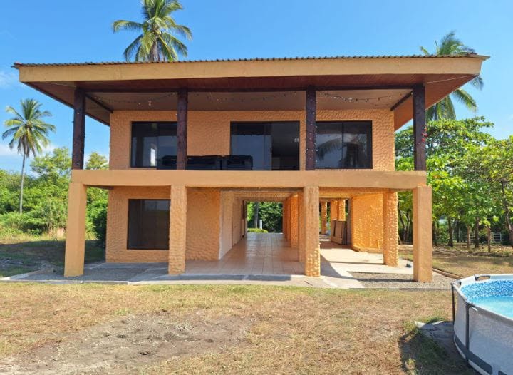 Casa Frente al Mar de 2 Plantas en Playa Bajamar, Garabito - imagen 9