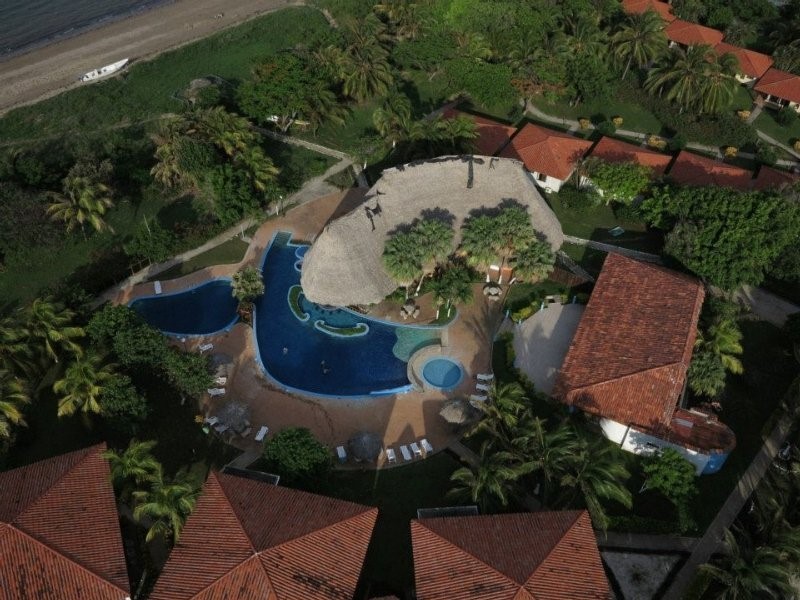 Bahía Salinas, Guanacaste. Hotel para remodelar. - imagen 1